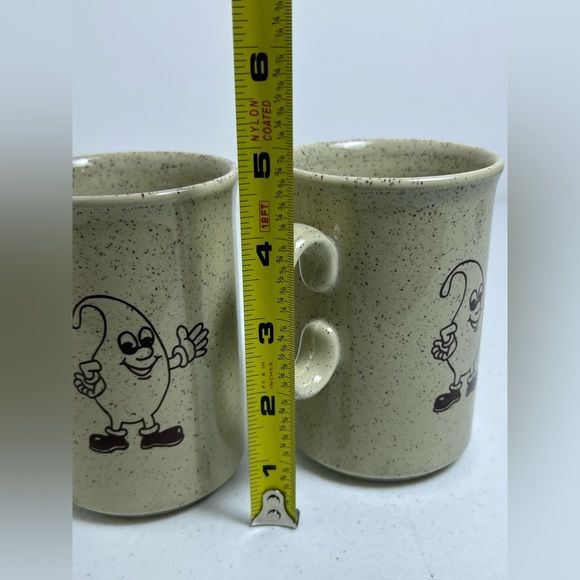 Source Unknown Speckled Tan Mugs with Character Design - Picture 7 of 10